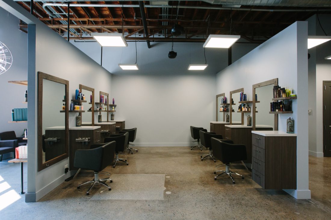 Orlando salon reclaimed wood decor