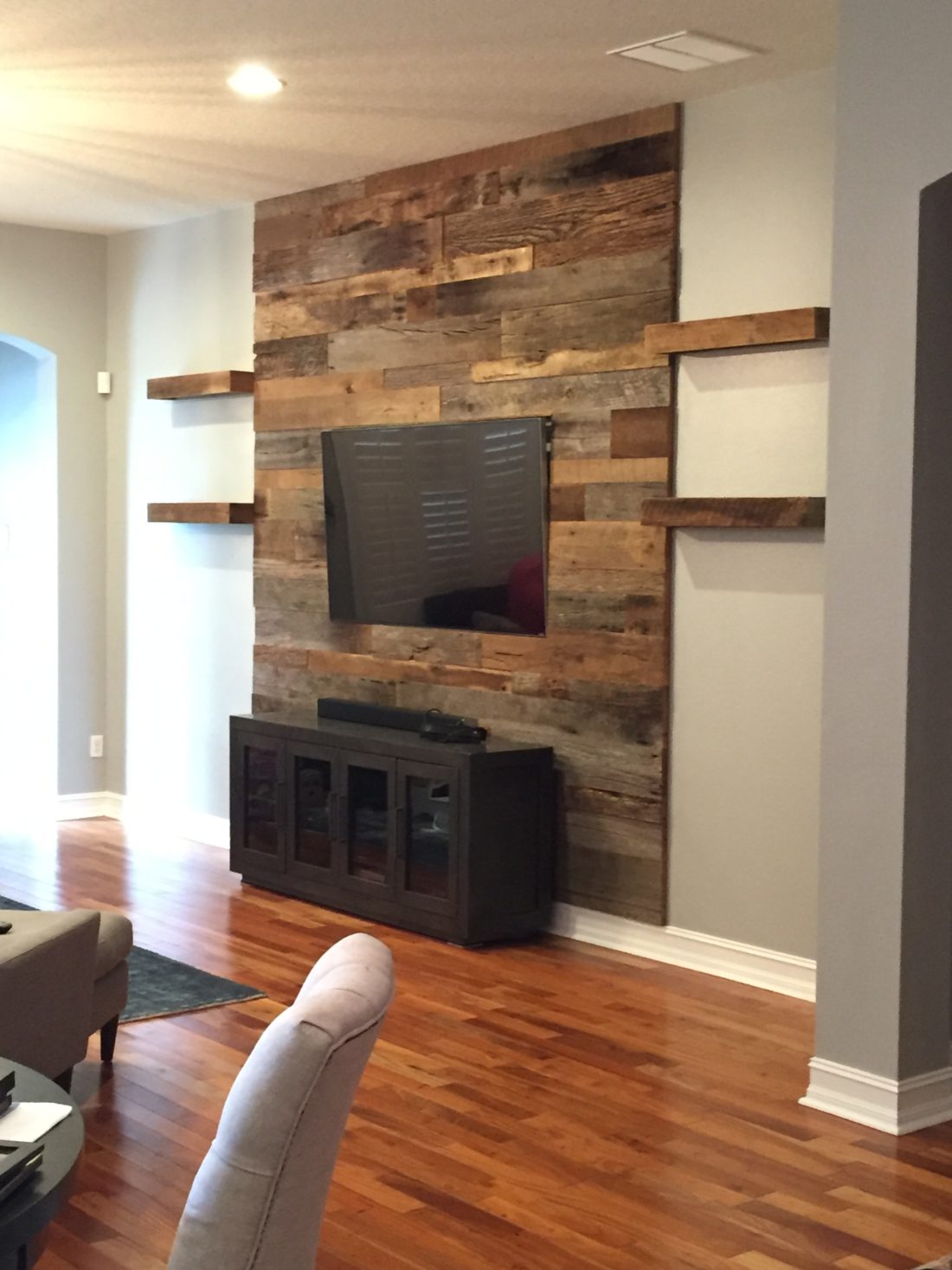 orlando barn wood accent wall with shelves